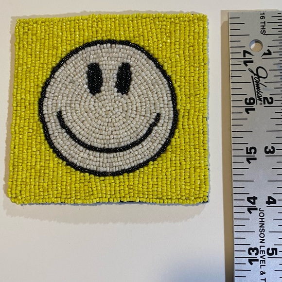 Beaded coasters, set of 4, round 3 1/2”, square 4” NWT - Picture 6 of 6